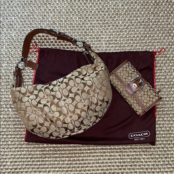 COPY - Coach Signature Logo Canvas Bag & Wallet - Picture 1 of 15